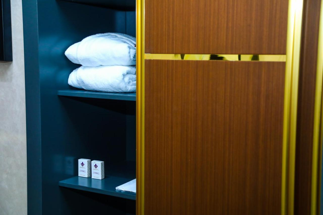Iris Hotel Baku - Halal Hotel Exteriör bild