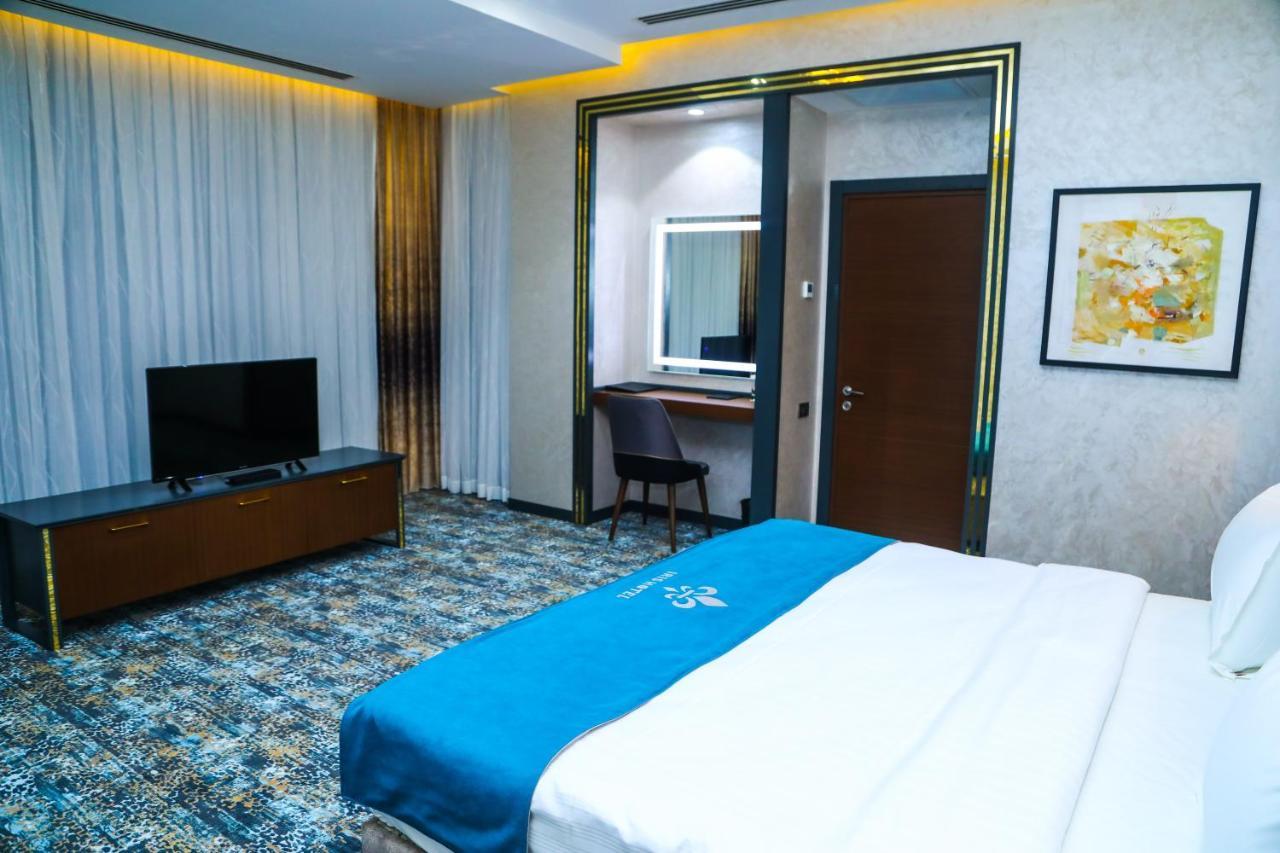 Iris Hotel Baku - Halal Hotel Exteriör bild