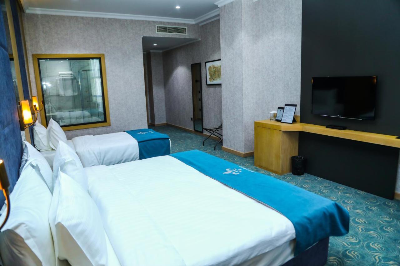 Iris Hotel Baku - Halal Hotel Exteriör bild